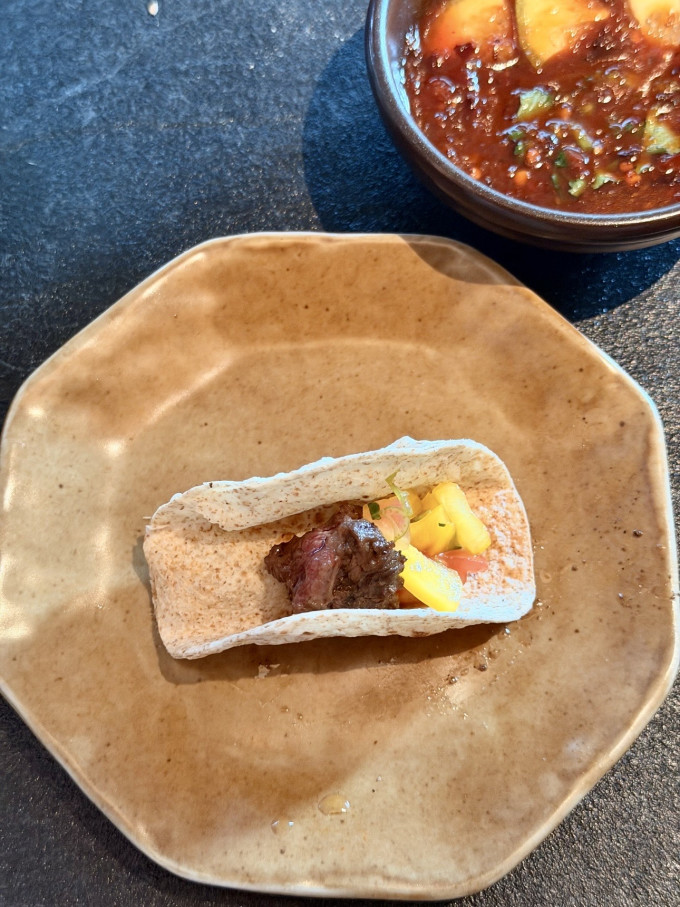 聚会餐饮