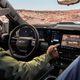 CarPlay回来了但玩法变了通用在燃油皮卡上的一次微妙试探