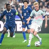 法国4-1惊天逆转！齐达内妙手换人，替补13分钟2球1助攻导演翻盘