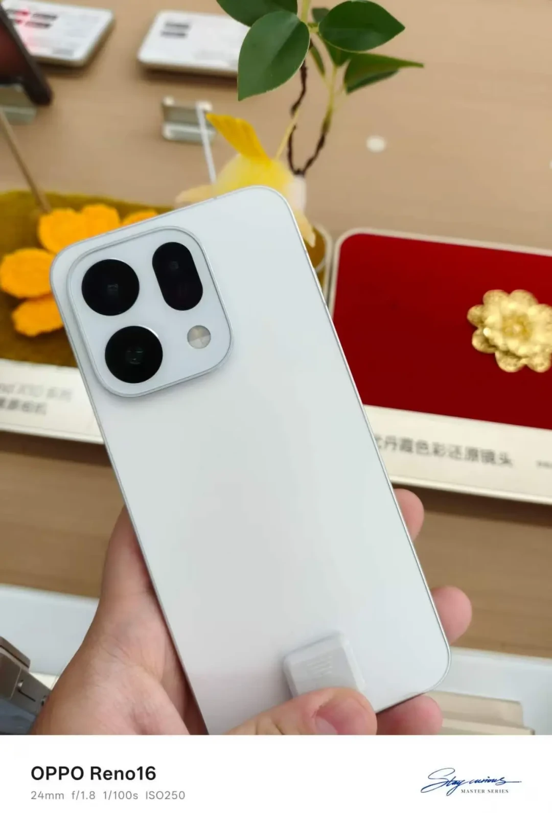 Find X10涨1100被骂“换名不换芯”：你可能拿错了对照组——X9、X9s Pro、X10E、X10摊开对完再下单