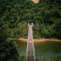 国庆景区Top10全被小城包揽,北京上海杭州跌出前十背后透露出什么信号