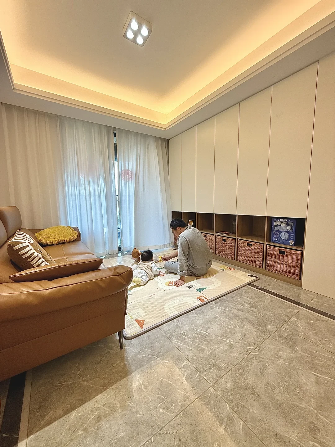 “去客厅化悔到肠子青”刷屏前一天,“入住两年真香”刚被收藏爆:我把三平台77篇帖对齐,发现胜负手根本不是扔没扔三件套