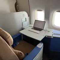 国庆尾声国航747"集体出动"：虹桥拍出"百团大战"、空中女王只剩两架——想打卡，先把机队、航班、体验这三本账对完