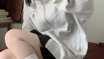 早春本命JK卫衣✨灰调温柔感直接焊身上