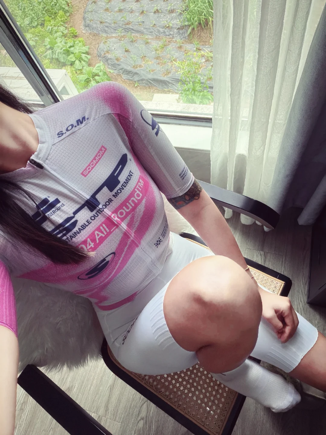 白色骑行裤是不是玄学?扒了几十条骑友实照后,我发现防透的关键真不在颜色