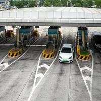 国庆高速省500元，先下后上分段通行才是真正优解