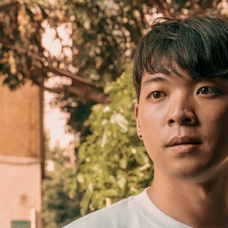 大油头不是洗得不够勤，是你一直在用「猛药」把头皮越洗越油