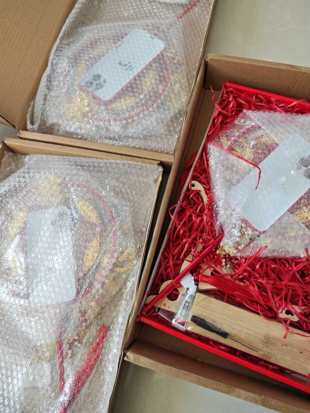 取件那一刻,面单到底会暴露什么?我把10·2新国标热帖、供货商仓库实拍和5种被晒出来的面单品名对了一遍,整理出这份「看单×数环节×留退路」三闸清单