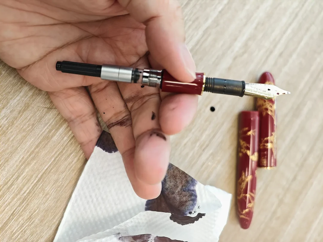 不敢追高百乐,转国产又怕抽奖?翻完249条帖,雷其实就集中在几支