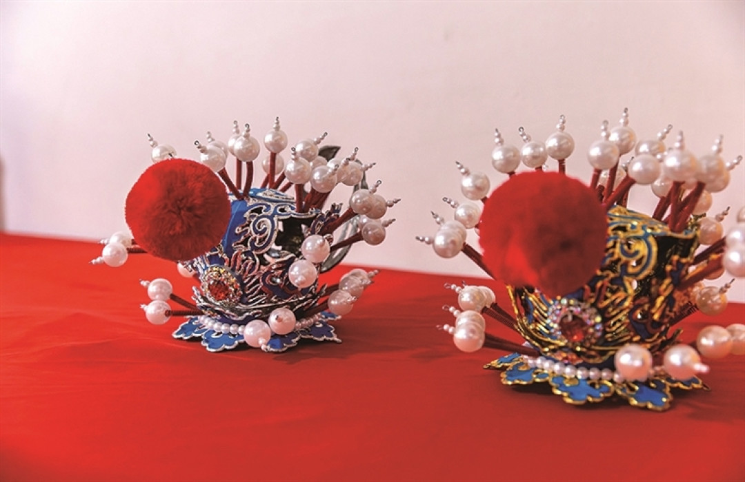 张一山的“孟金福”都要专门找馆子勒头:《云雀》收官这周,我把10个戏曲妆造报价和8条体验记录摆成一张表