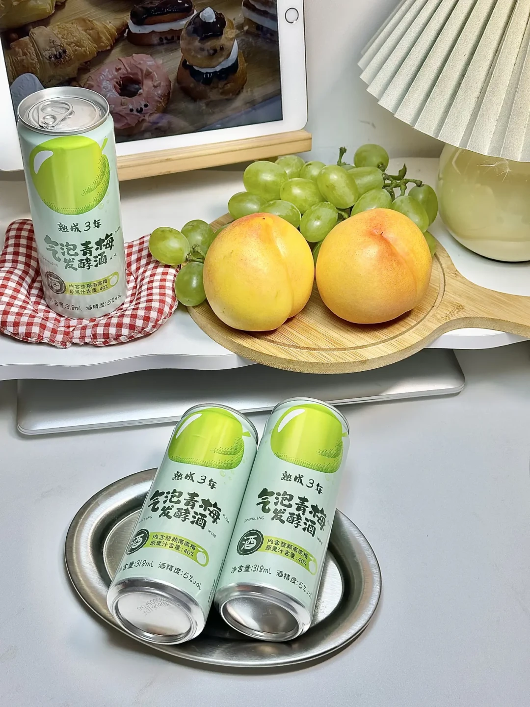 双11囤「青梅酒」前先翻这六本账:梅见是江小白家的「配制酒」12度、汾酒醺18度却喊「低度女生酒」、俏雅约70元才是日本「本格」,连知乎「避坑指南」本身都在带货——背标怎么看、一瓶几克酒精、口碑两派、囤货赏味期全摆齐,加购前想清楚