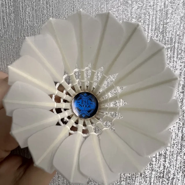 亚狮龙跌到96一桶，扎堆"对标亚狮龙"的平替球反而尴尬了：价差只剩十几块，有的还打不过真亚7