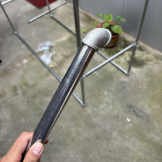 如今的工业真的克苏鲁,这么大的金属管晾衣架才几十块钱。