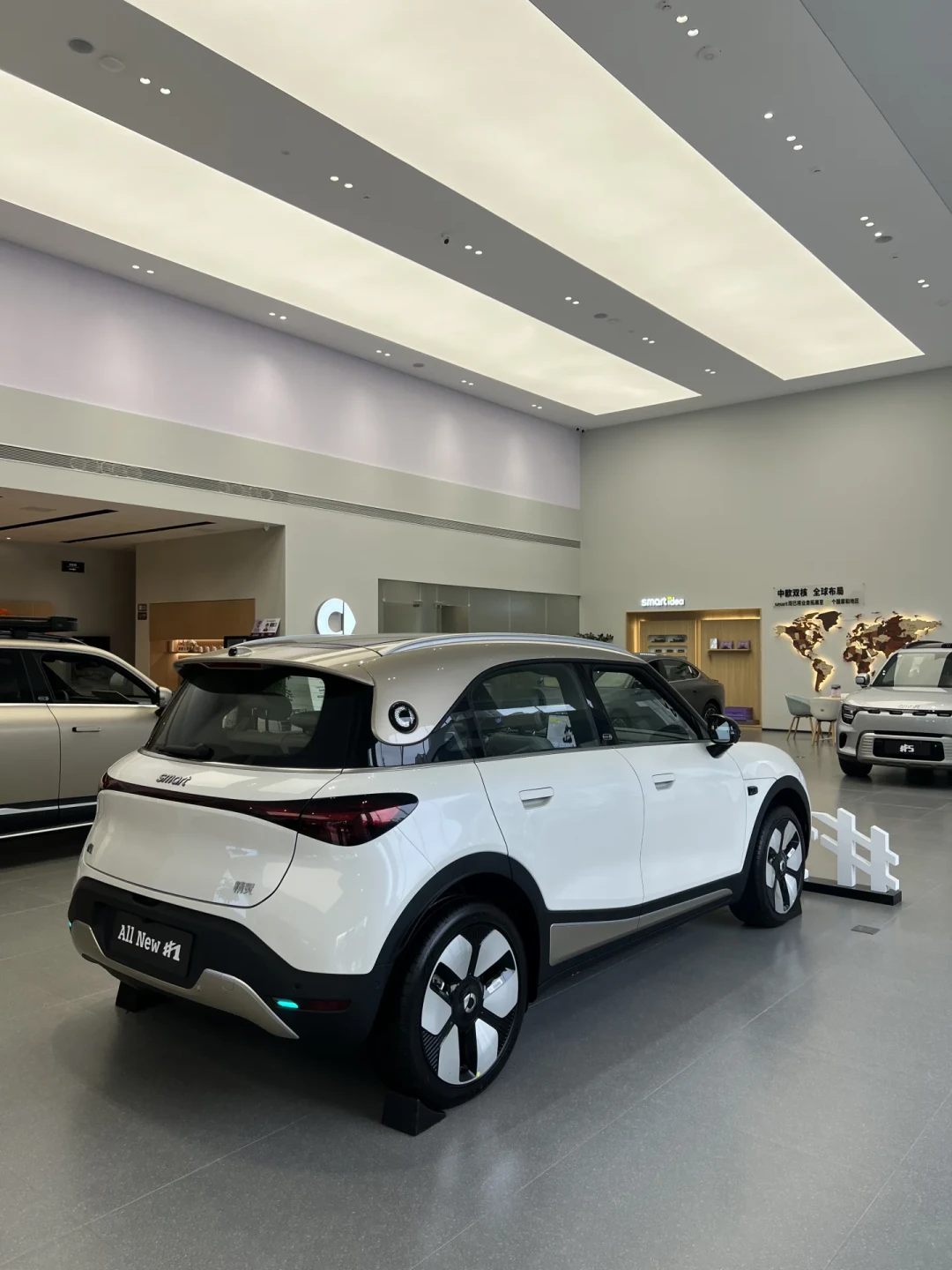 smart精灵1号10月换政策:5万度假好礼只有55份,智驾包却从7千涨到1万