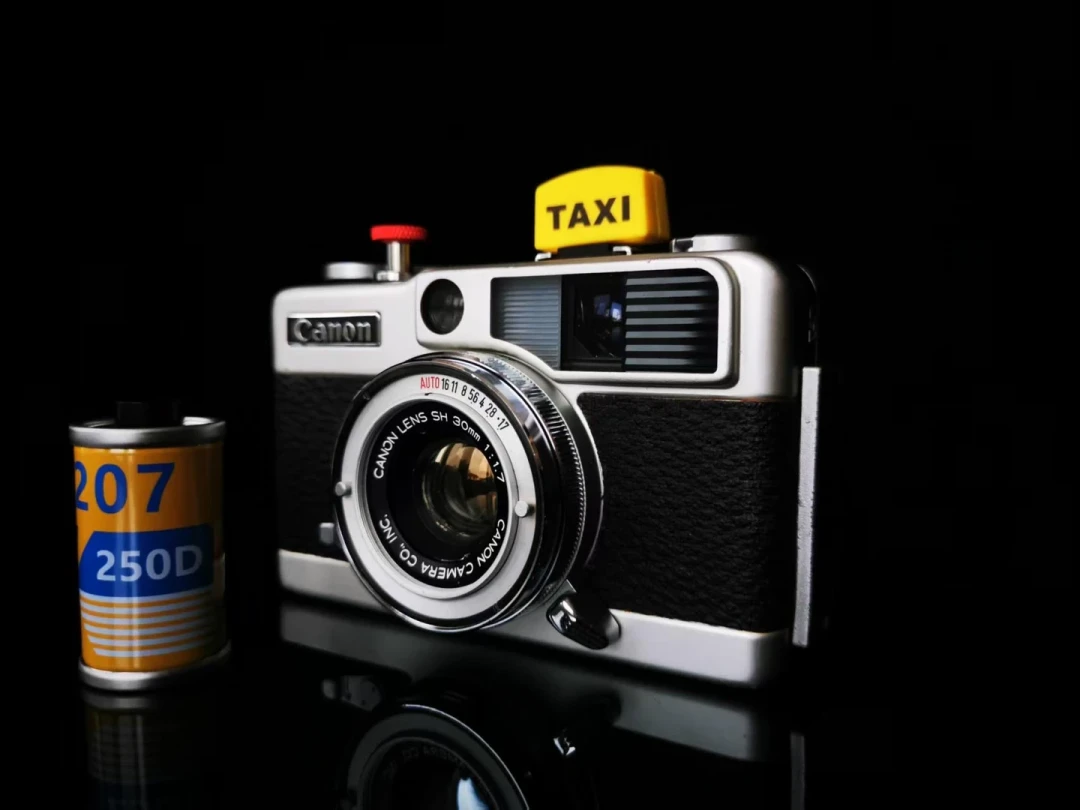 X100VI溢价崩塌、双11只降300元:全网五个价签摆齐,先算11000元等于几卷胶卷,再过Zf II传闻清单,再决定今晚动不动手