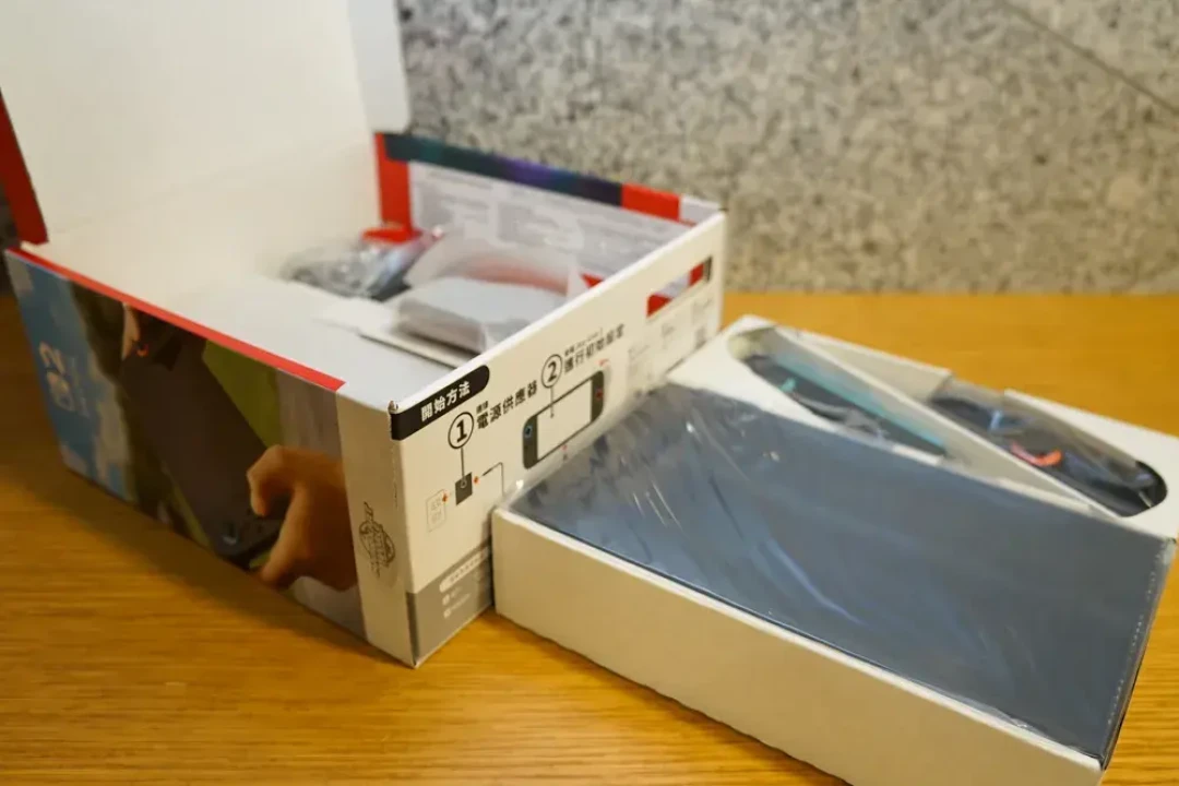 任天堂:不放弃实体卡带。但你的卡带里,可能只剩一把