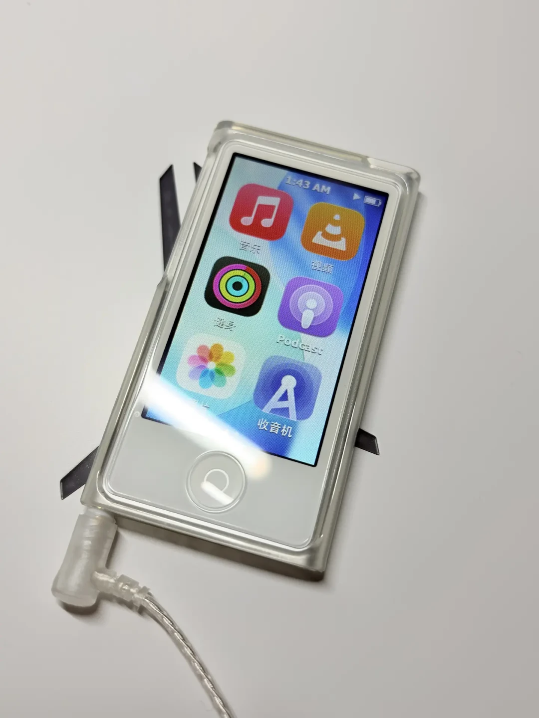 iPod 25周年:249美元致敬新机还没发货、二手touch6卖得比iPhone6贵,双11想入“复古听歌机”,先看这张价目表和三道坑
