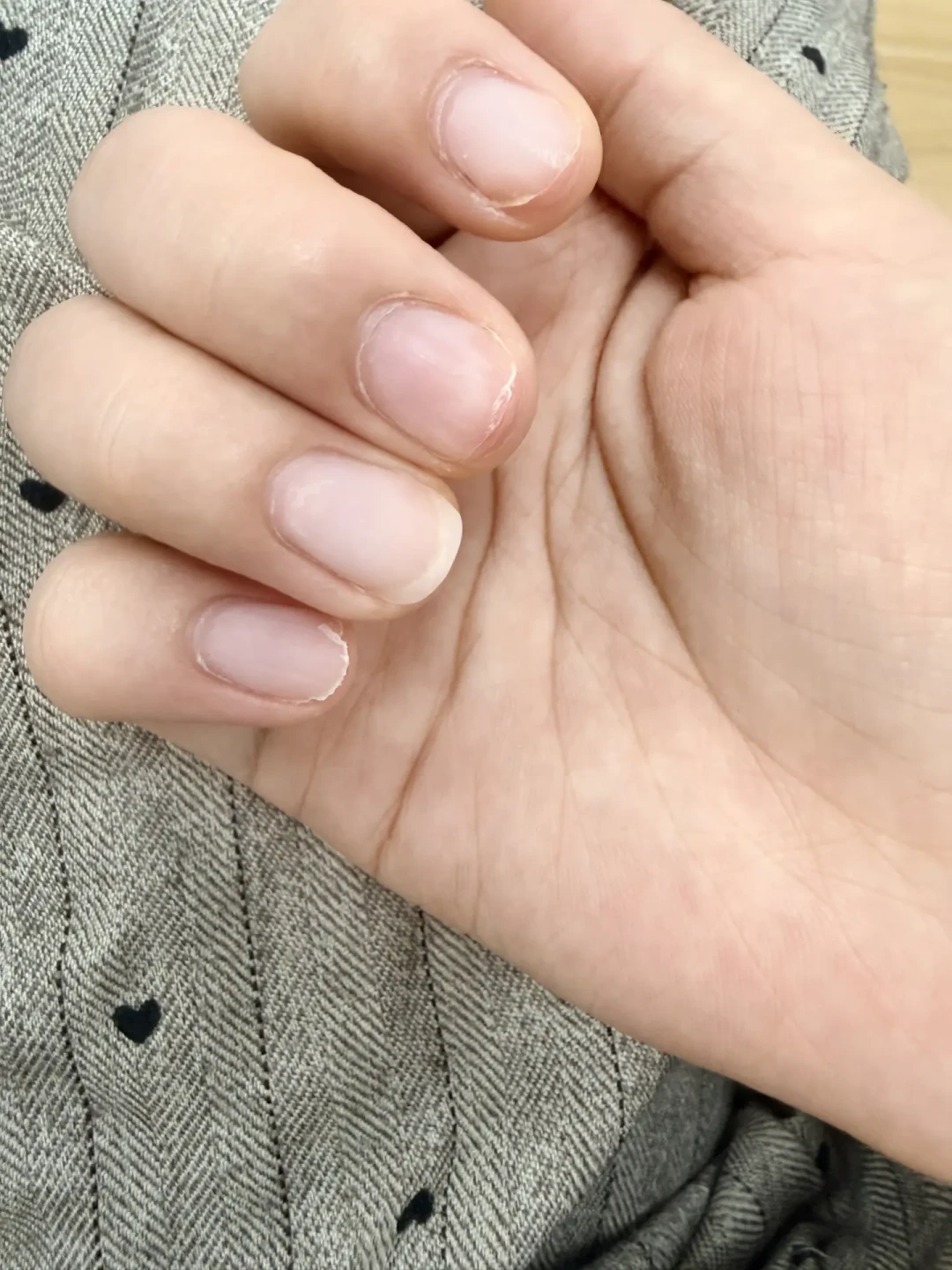 热搜说美甲别剪那块