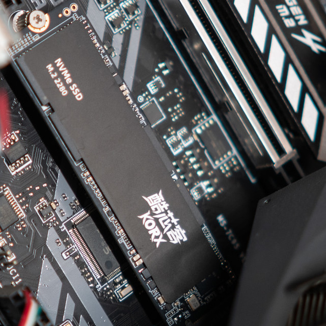 PCIe3.0满速TLC固态，老电脑速度直接快5倍