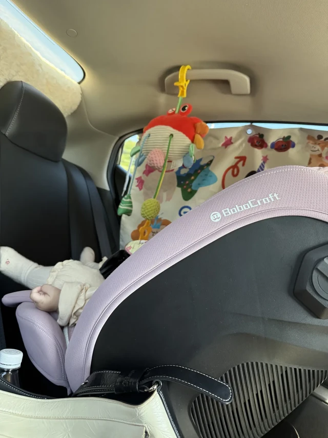 只用带一个安全座椅：带娃出门🚗