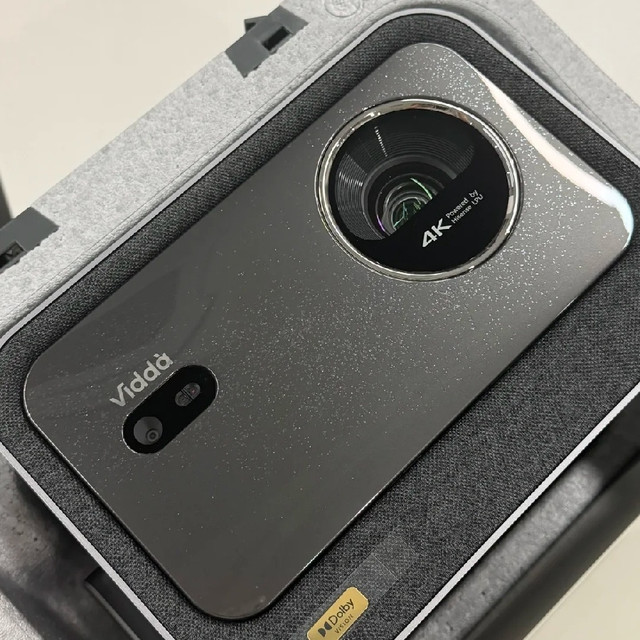 别再搬着投影挪位置了！Vidda C5Pro 实测：360° 云台是真的香