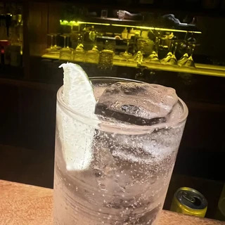 双11前基酒套装又刷屏：6大基酒真正常用只有3瓶——付款前先对完命中、毫升单价、损耗、假货四笔账