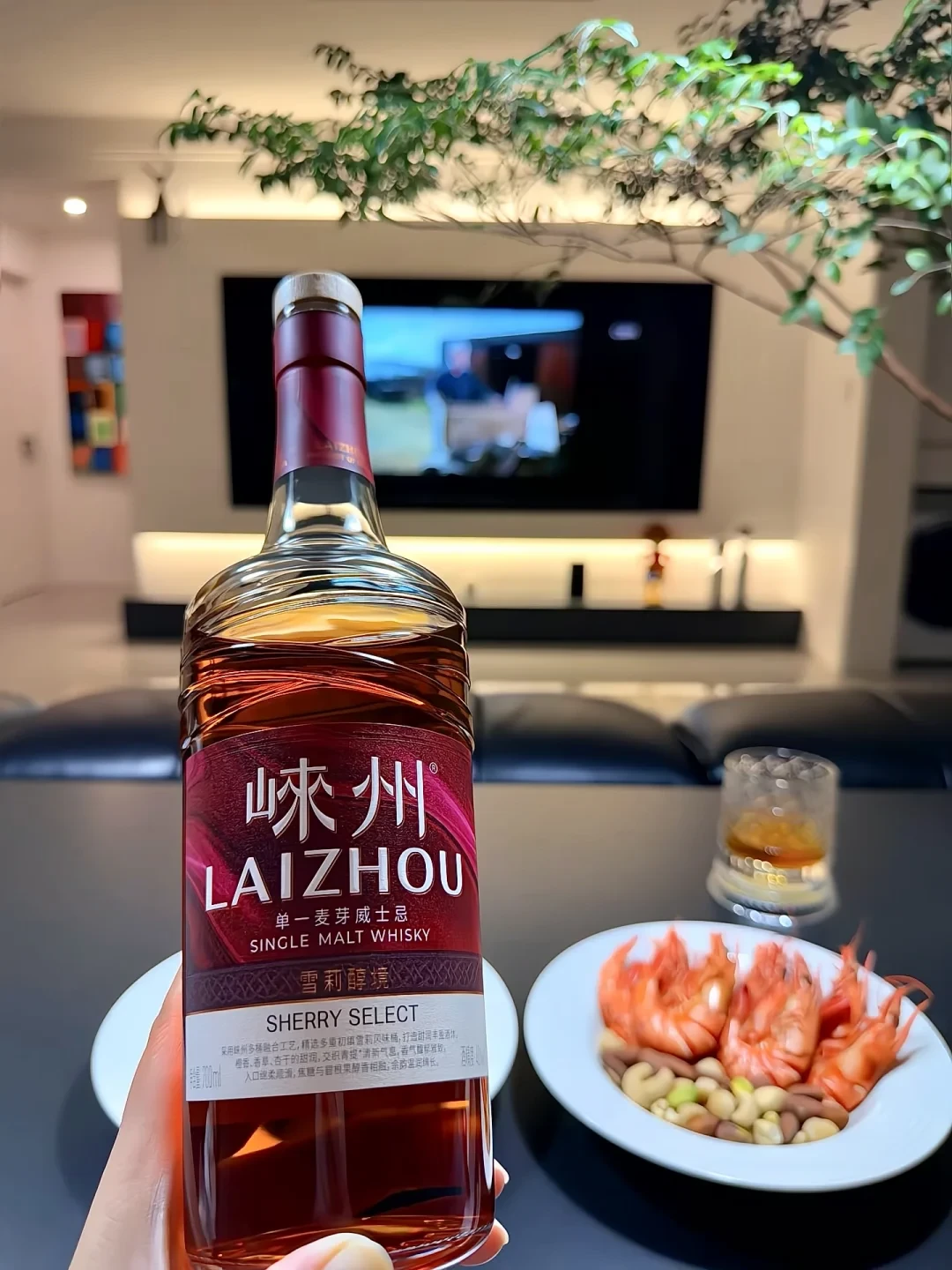 威士忌关税降了一半,单瓶均价反而在涨:先搞懂三笔账,再决定口粮等不等国威