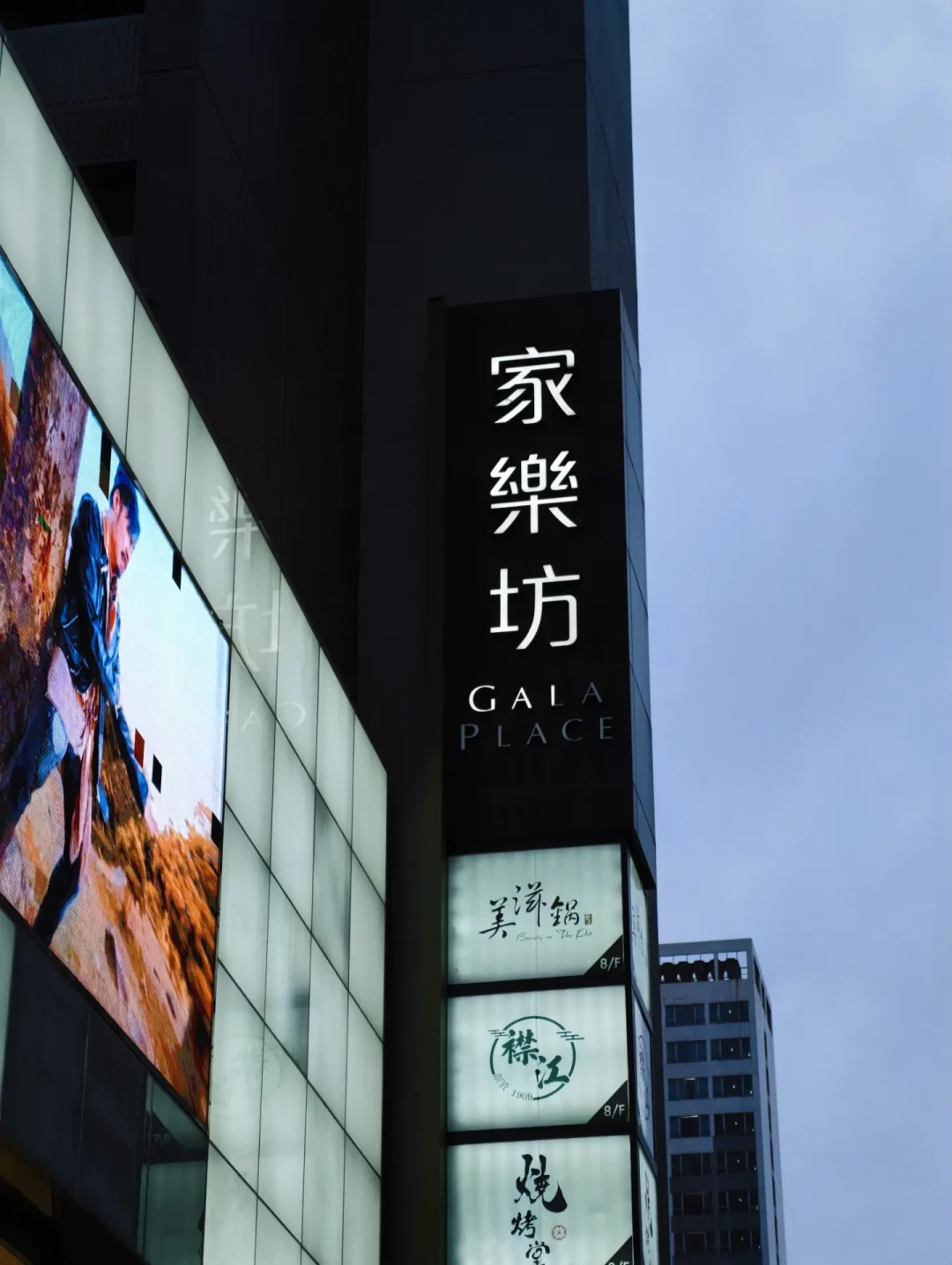 小鹰48的“重装神包”上限15kg,双11跟风前先咽三口冷水
