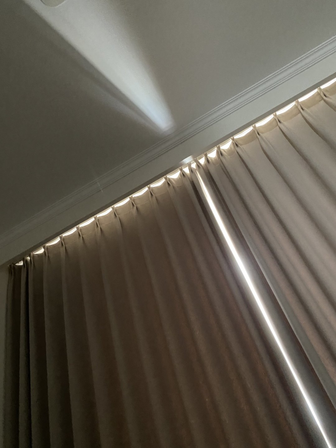 30多位新家业主为窗帘哭过：翻车的真凶不是颜色，是下单前没算的四笔账