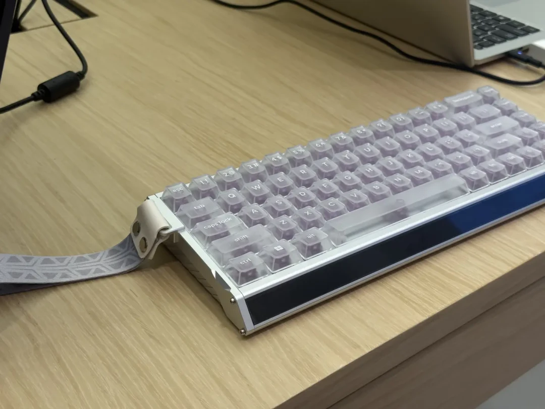 999元的拯救者R9磁轴键盘16号开售,正撞双11:谁该冲,谁该冷
