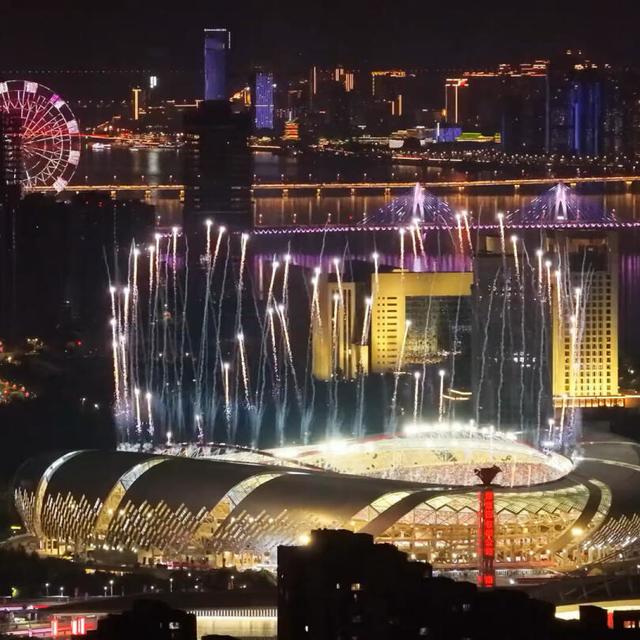 凤凰传奇南昌站明天中午12点预售：6档票价、3个渠道，一篇看懂怎么抢