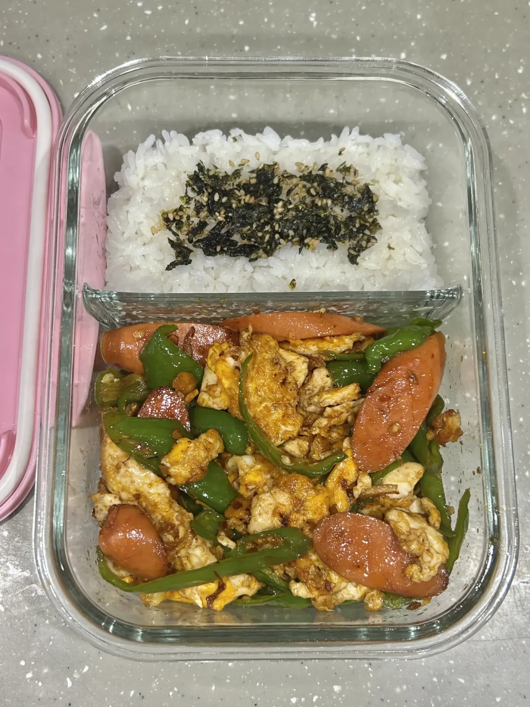 翻完14条带饭减脂自报后:掉秤越狠的帖子,标题越像复制粘贴,答案其实在饭盒那三行里
