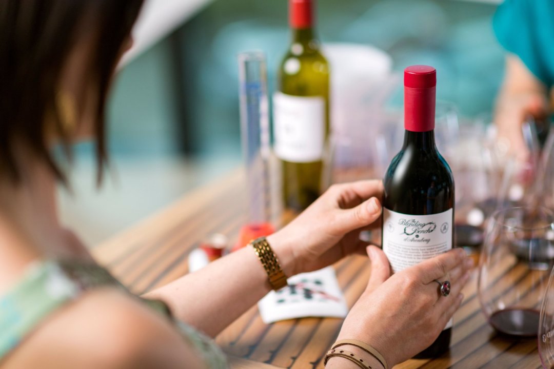 澳洲首份米其林昨晚揭晓:唯一二星给了奔富酒庄,社区质疑