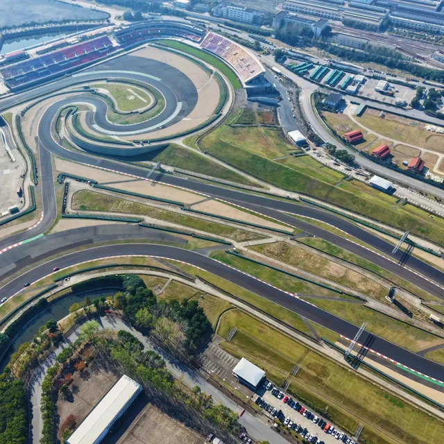 238元，这周末就能骑上F1赛道：迪穆兰空降上海国际赛车场，六个组别、看台票和运车账我一次摆清