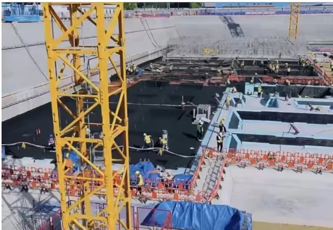 胖东来的工地上出现了吸尘器:65亿梦之城楼没盖好,已成行业教材