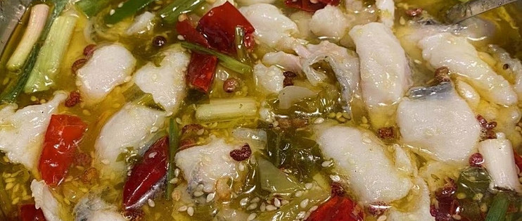 父亲酸菜鱼中的故乡滋味