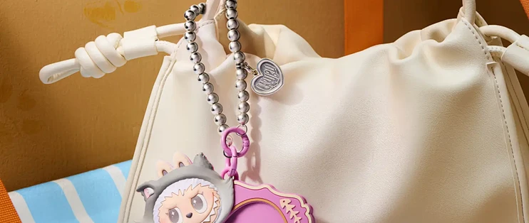 预售首日就破发，LABUBU猫猫毛绒盲盒明晚还抢不抢
