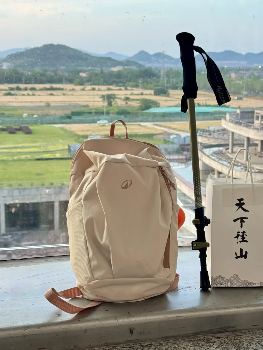 天猫预售今晚开:第一只一日徒步背包加购前,先在家做一遍“沙袋测试”——15L到30L不是三个答案,是三种负重清单