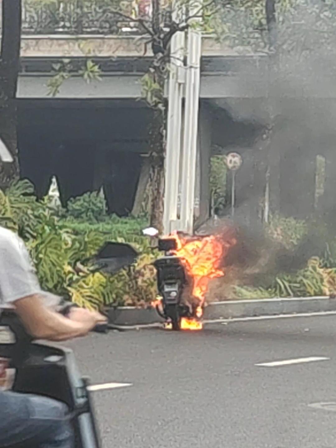 电动车电池拿回家充，以为没人知道？电表已经