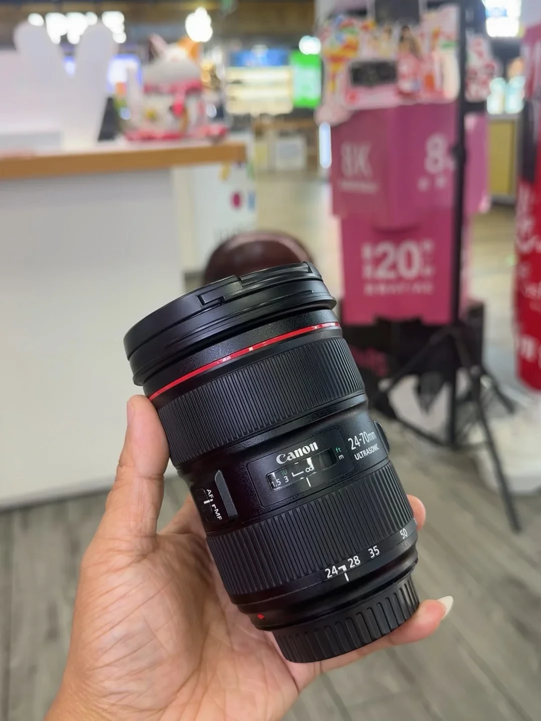 「EF 50/1.2L 箱说全跌到 3000」撞上「转接上 Z8 当场祛魅」:双11 定金夜,转接捡漏党把价梯、环、验货这三本账对完再交钱