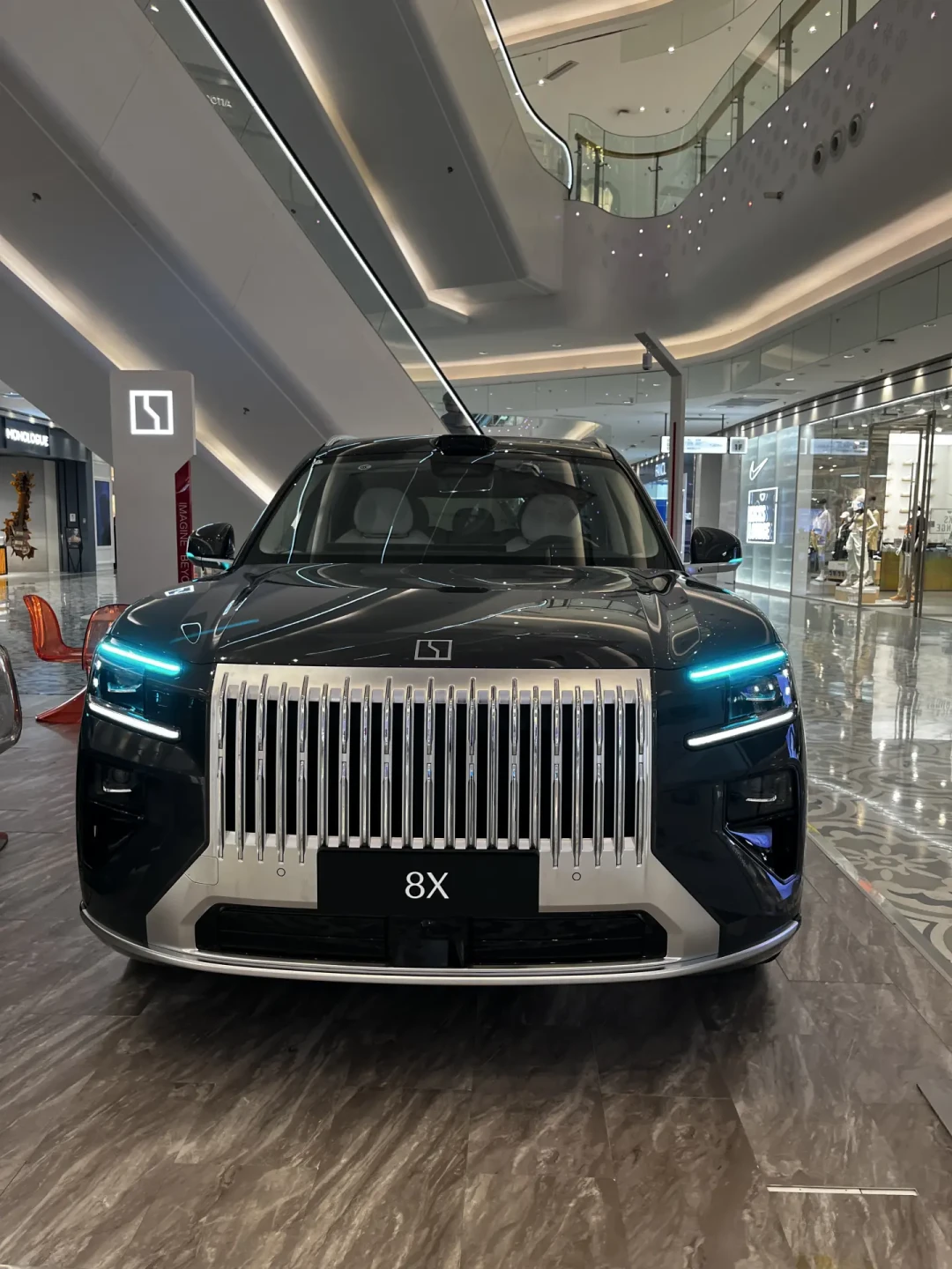 极氪8X半年了：除了操控和9分钟快充，车主提的这些坑也是真的