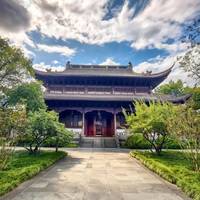 古镇人潮变背景：4步玩转江南水乡秋色，穿搭拍照住宿全攻略