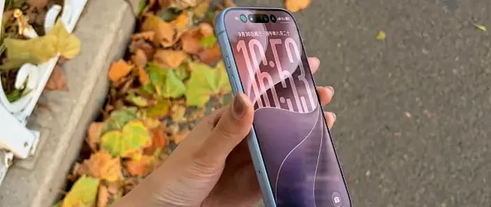 女子晒新机订单踩大坑！11999元iPhone18 Pro 差点被跑腿接力转走