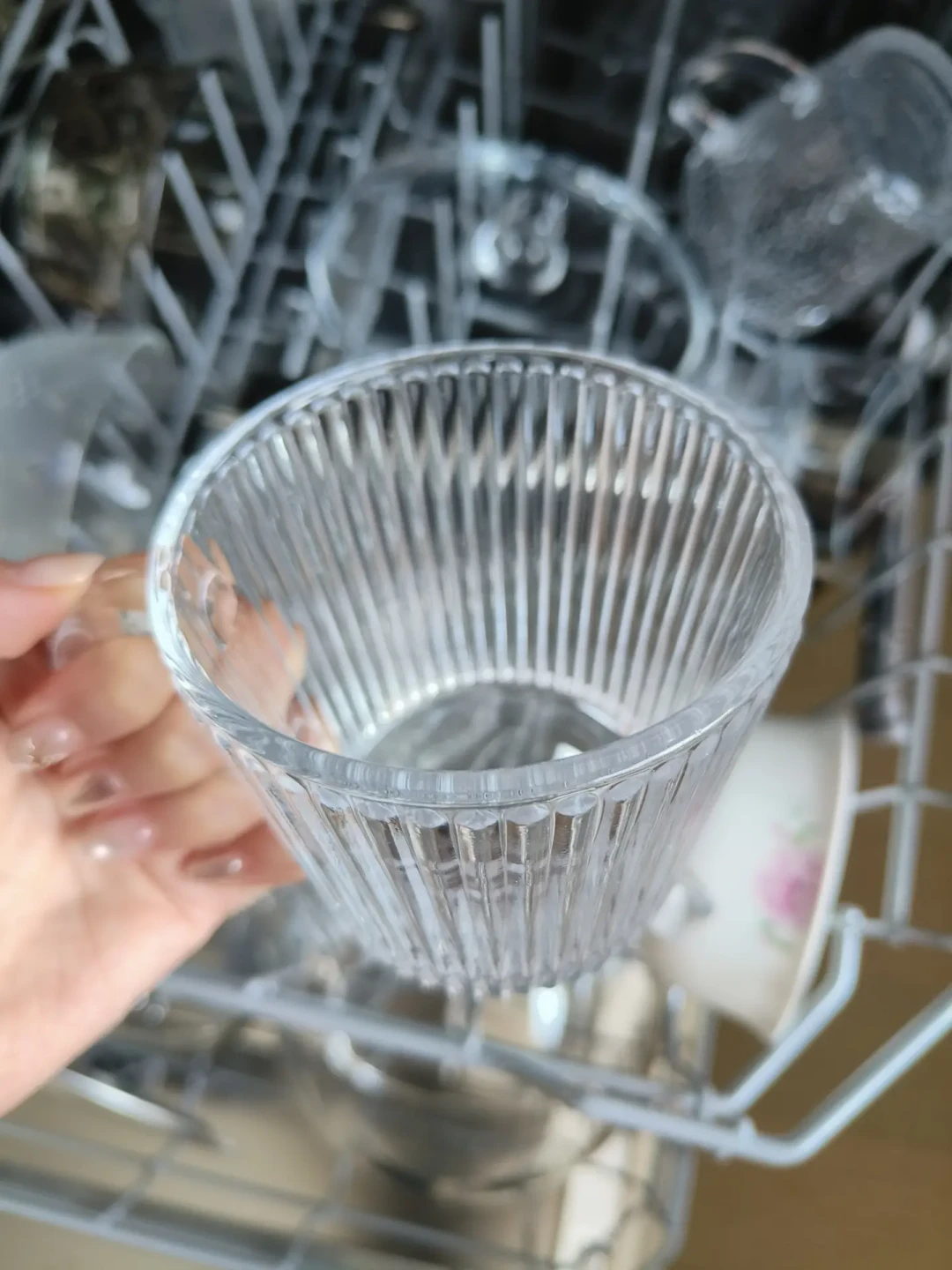 杯子越洗越雾、价格越等越贵:双11买洗碗机,先对这三笔账