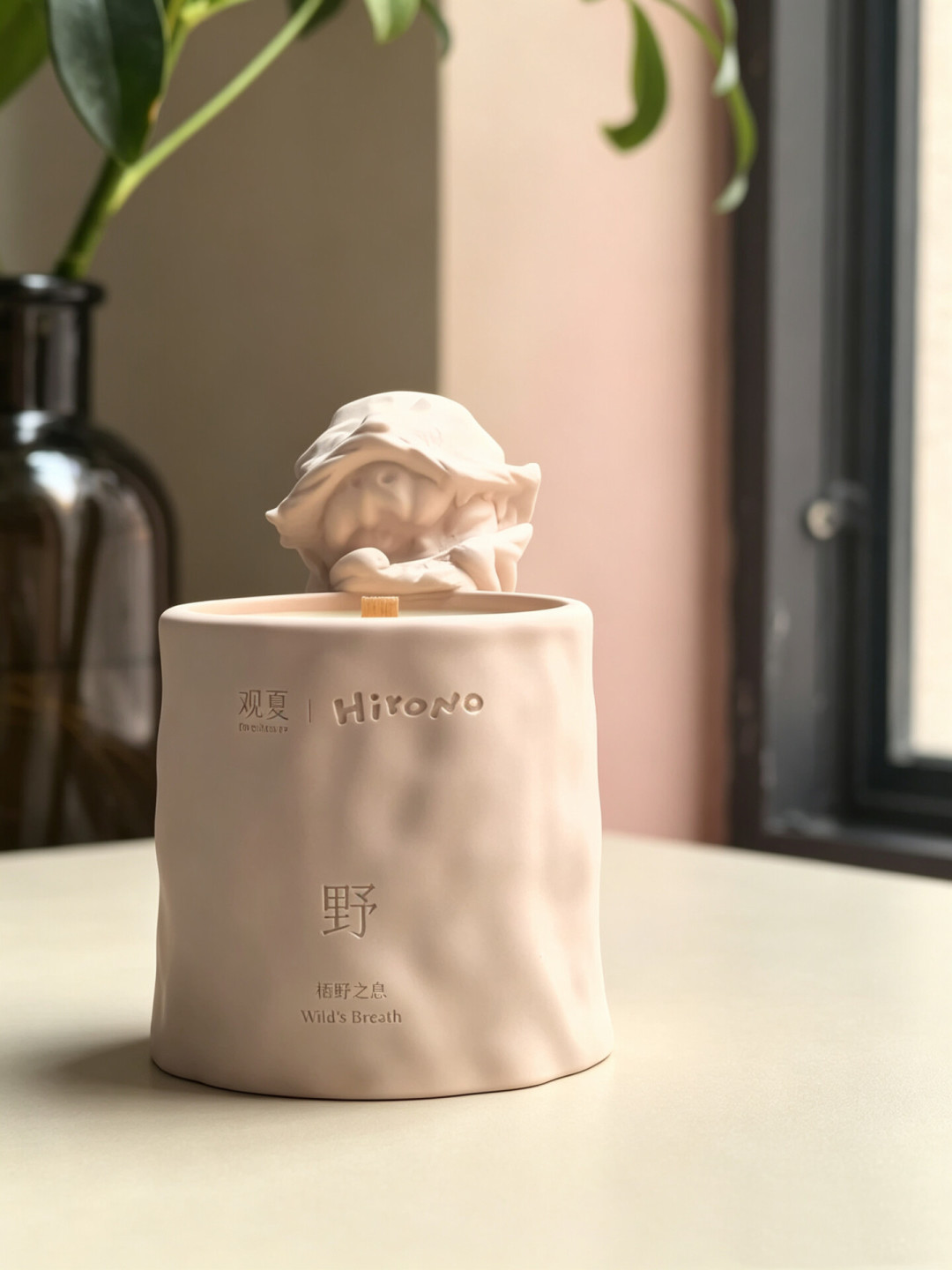 “小野脑袋”卖999:观夏×泡泡玛特限量1999体,398的蜡烛破发