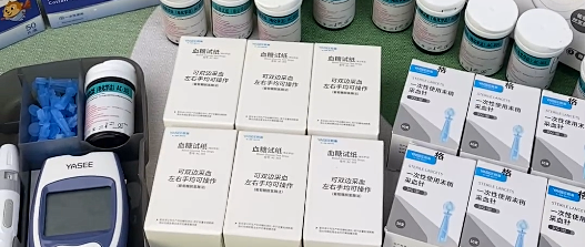 给长辈选血糖仪别只看单价，算完耗材账再决定