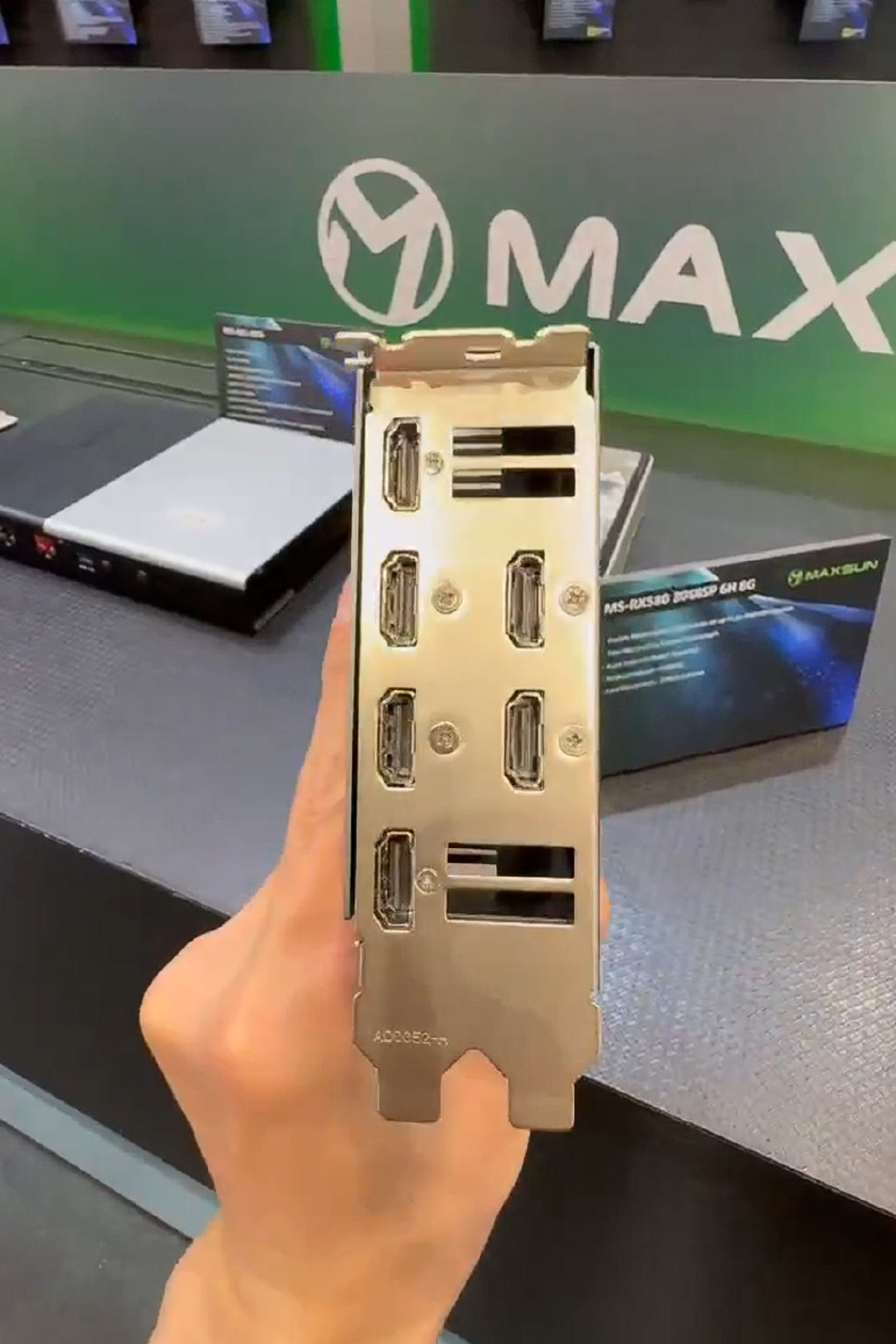 RX580就能60帧玩血源:索尼独占被民间攻陷,你的老卡先别急着换
