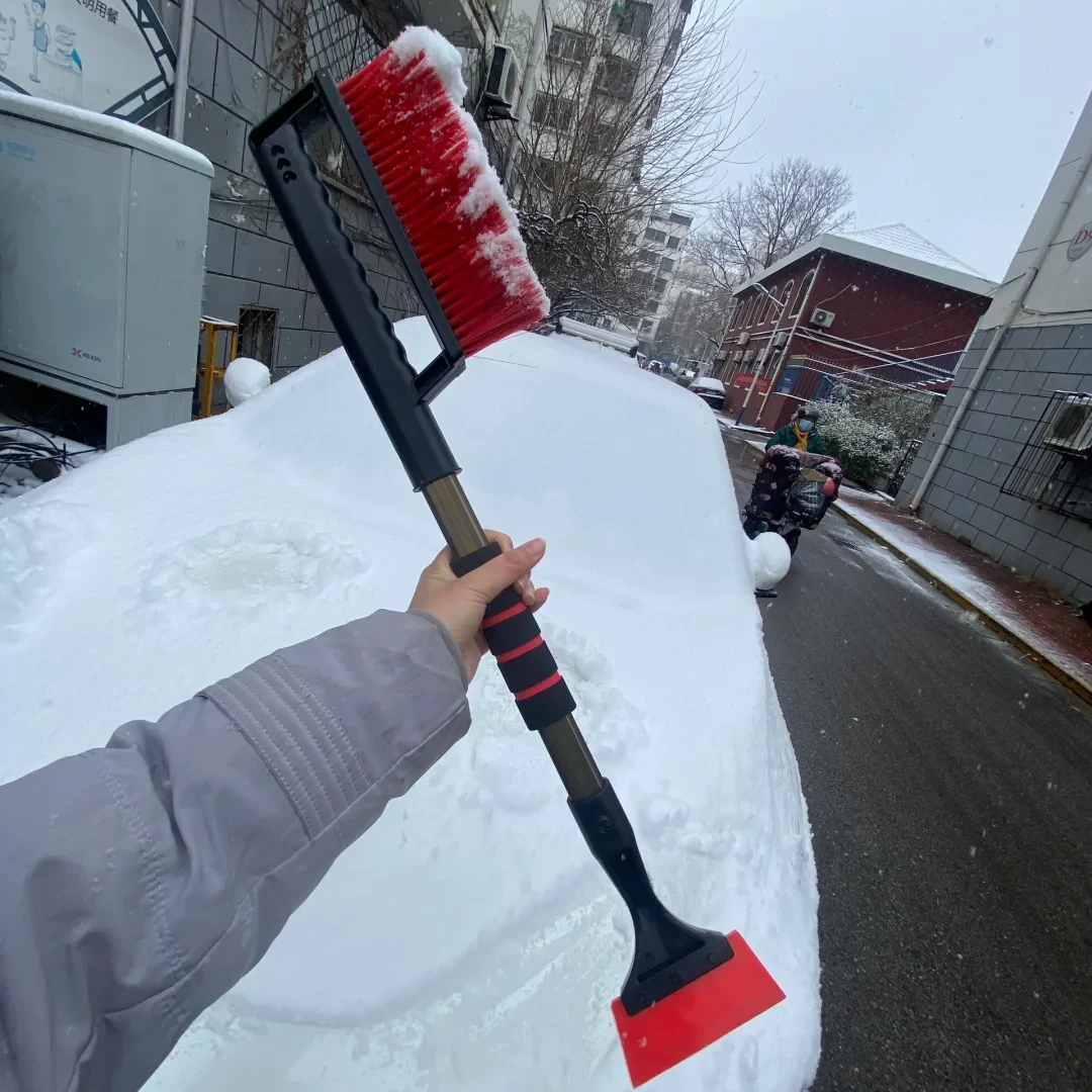 乌鲁木齐今天降到0℃:第一批雨刮冻上玻璃了,立和浇水可能都错