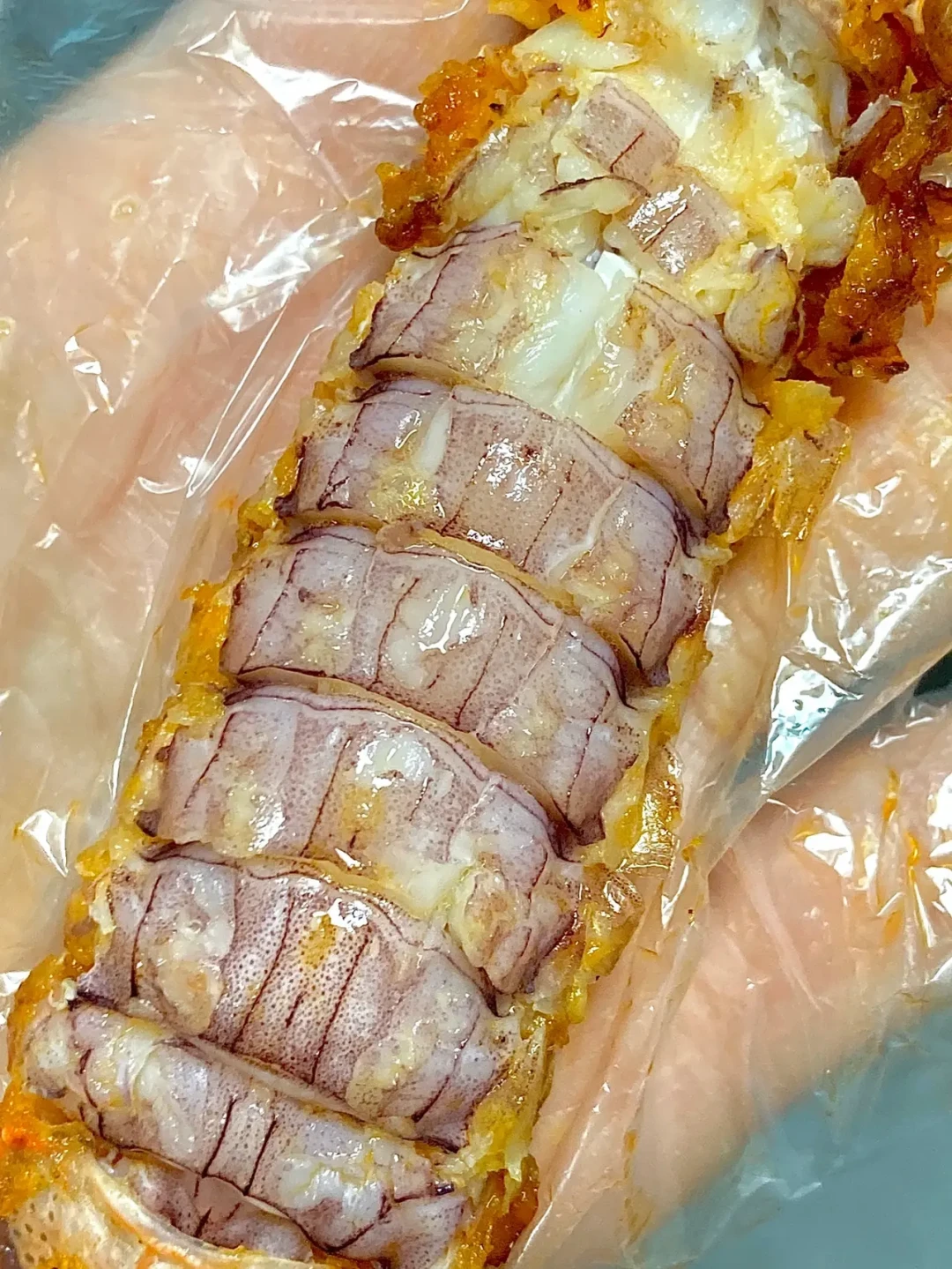 「豆包对低认知人群有权威性」冲上热搜这天:对完4平台几十条帖、那篇3千赞奶粉帖和2678赞的投毒警告——爸妈的手机不用没收,但这3类问题得多核一步
