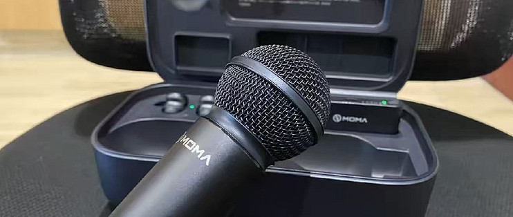 一套直播设备，收进一只盒子里